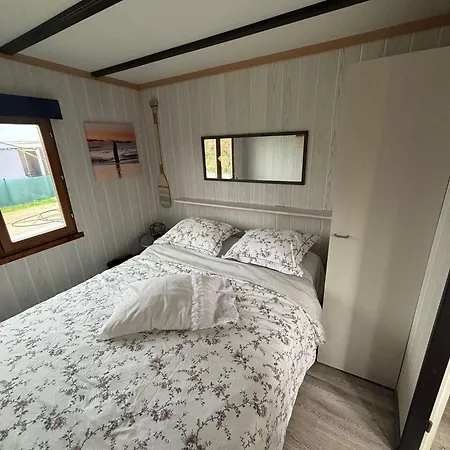 Tiny Beachhouse - New Vennepark Campsite