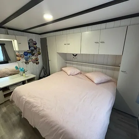 Campeggio Tiny Beachhouse - New Vennepark *